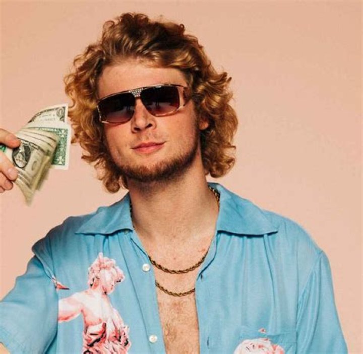 Yung Gravy Net Worth: Details About Home, Career, Rapper, Income, Age, Car - SarkariResult